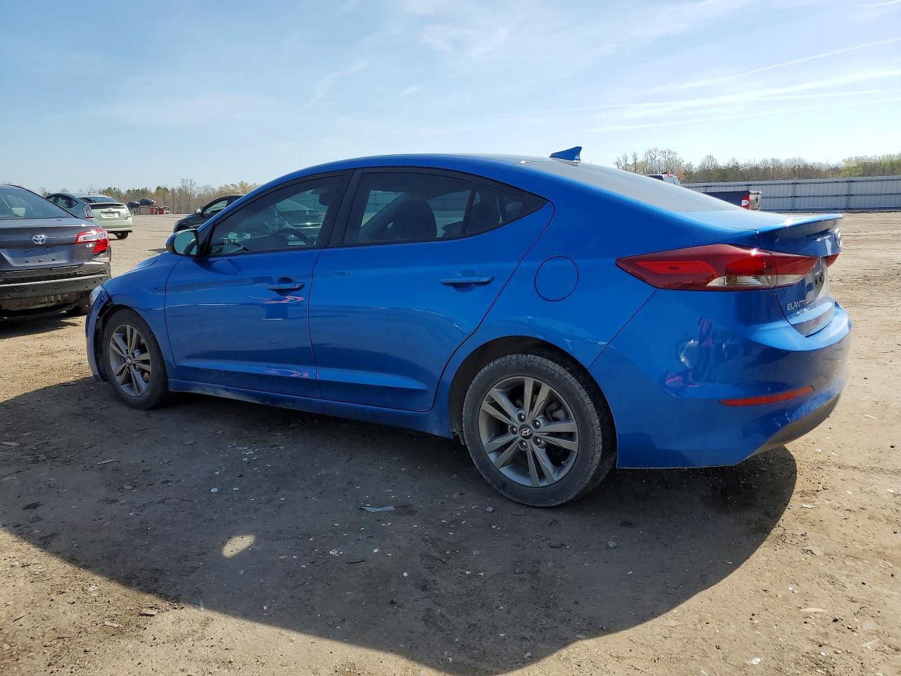 2018 Hyundai Elantra Sel - Image 2