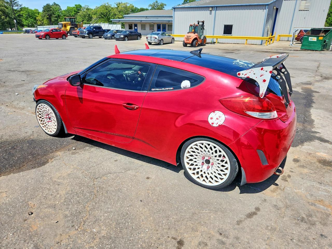2012 Hyundai Veloster Base - Image 2