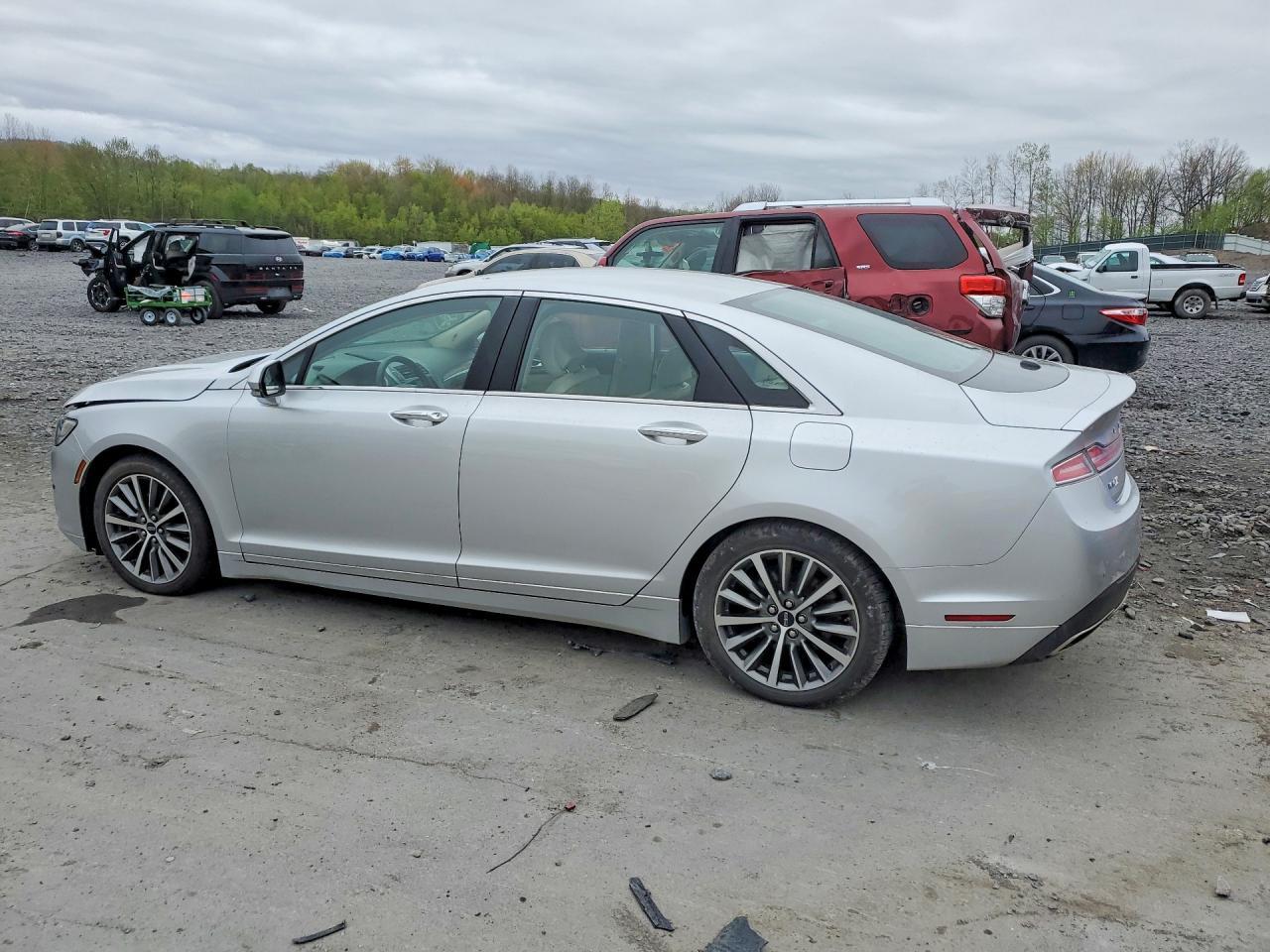 2019 Lincoln Mkz Reserve I - Image 2