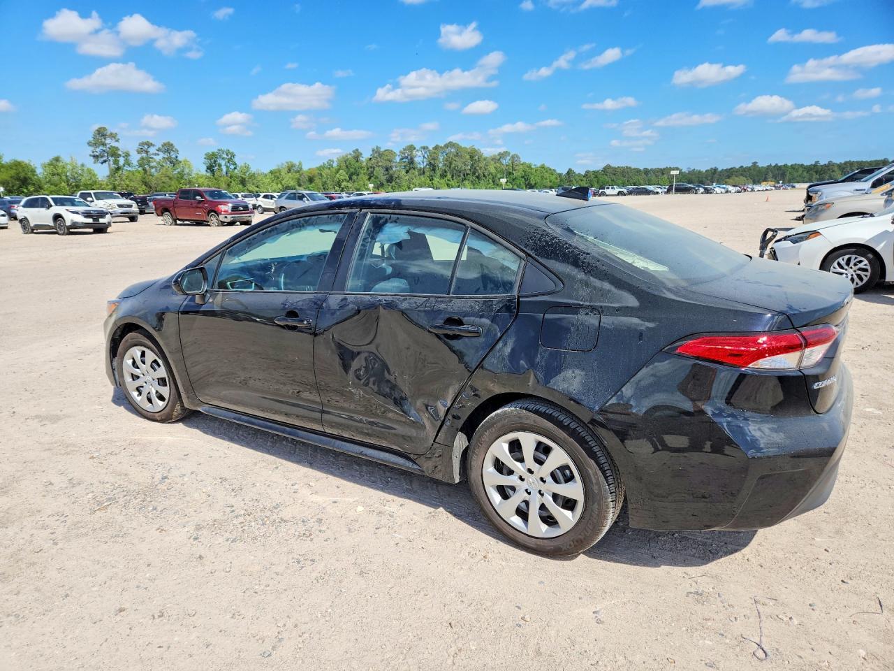 2026 Toyota Corolla - Фото 2