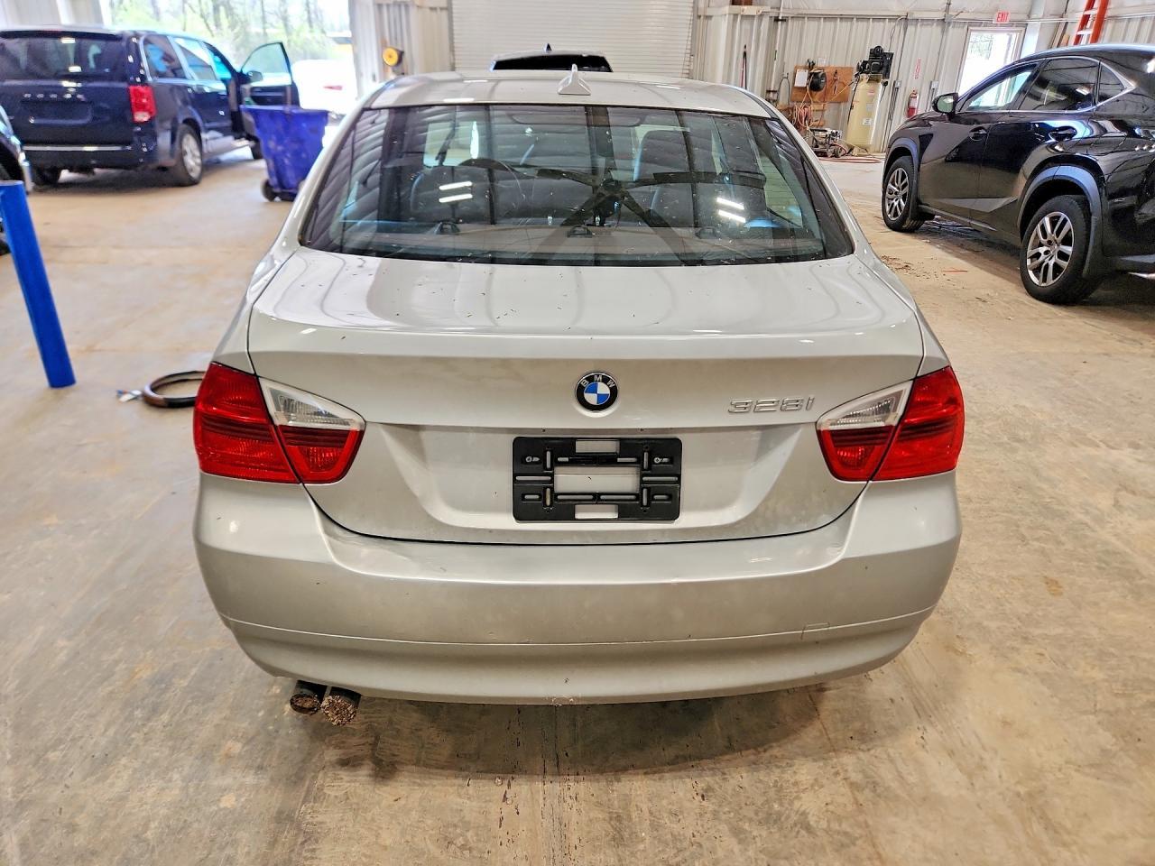 2007 BMW 328 I - Фото 6