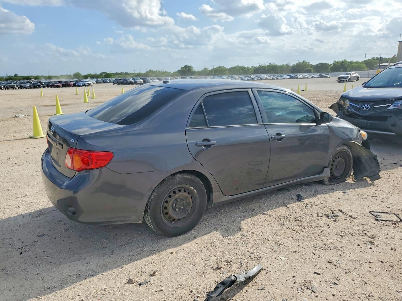 2009 Toyota Corolla Le - Фото 3