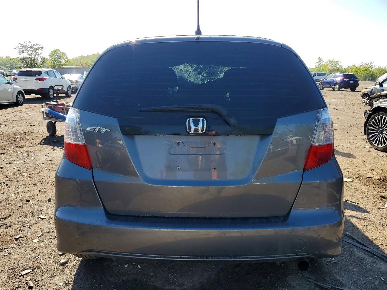 2012 Honda Fit - Image 6