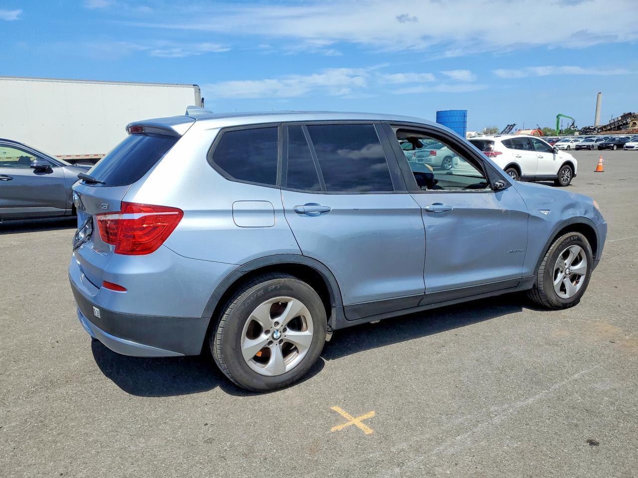 2012 BMW X3 xDrive28I - Фото 3