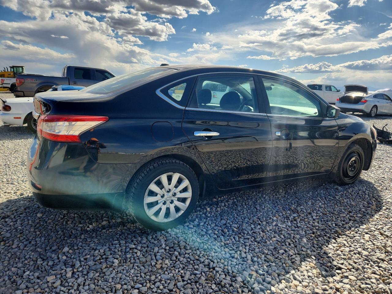 2013 Nissan Sentra S - Image 3