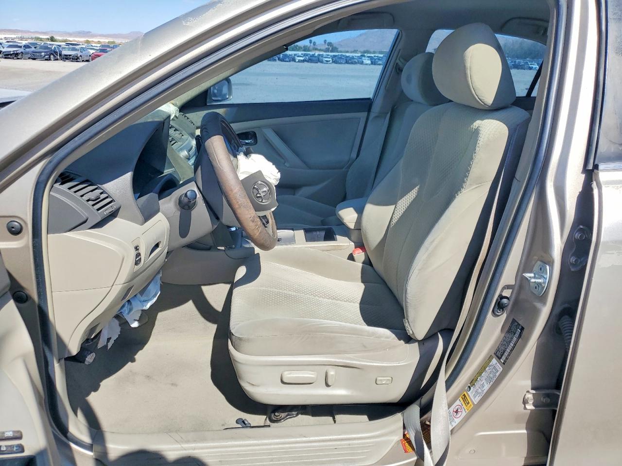 2007 Toyota Camry Le - Image 7