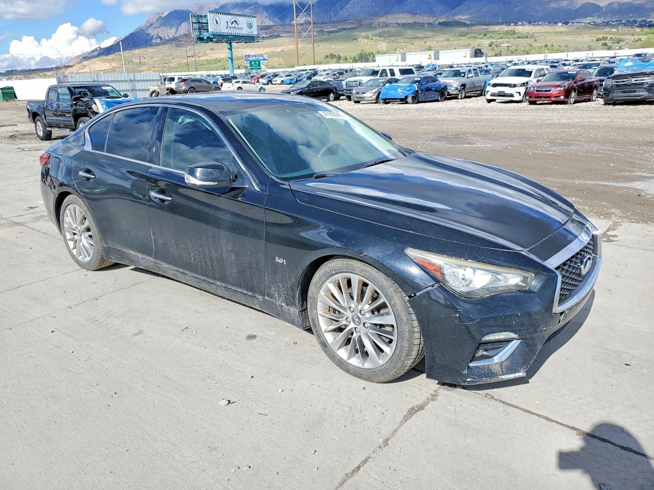 2018 Infiniti Q50 3.0T Luxe - Фото 4