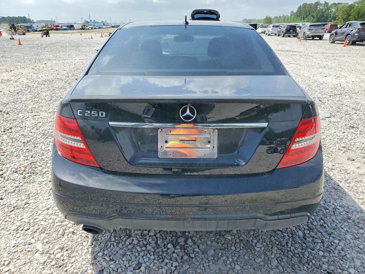 2013 Mercedes-Benz C 250 - Image 6