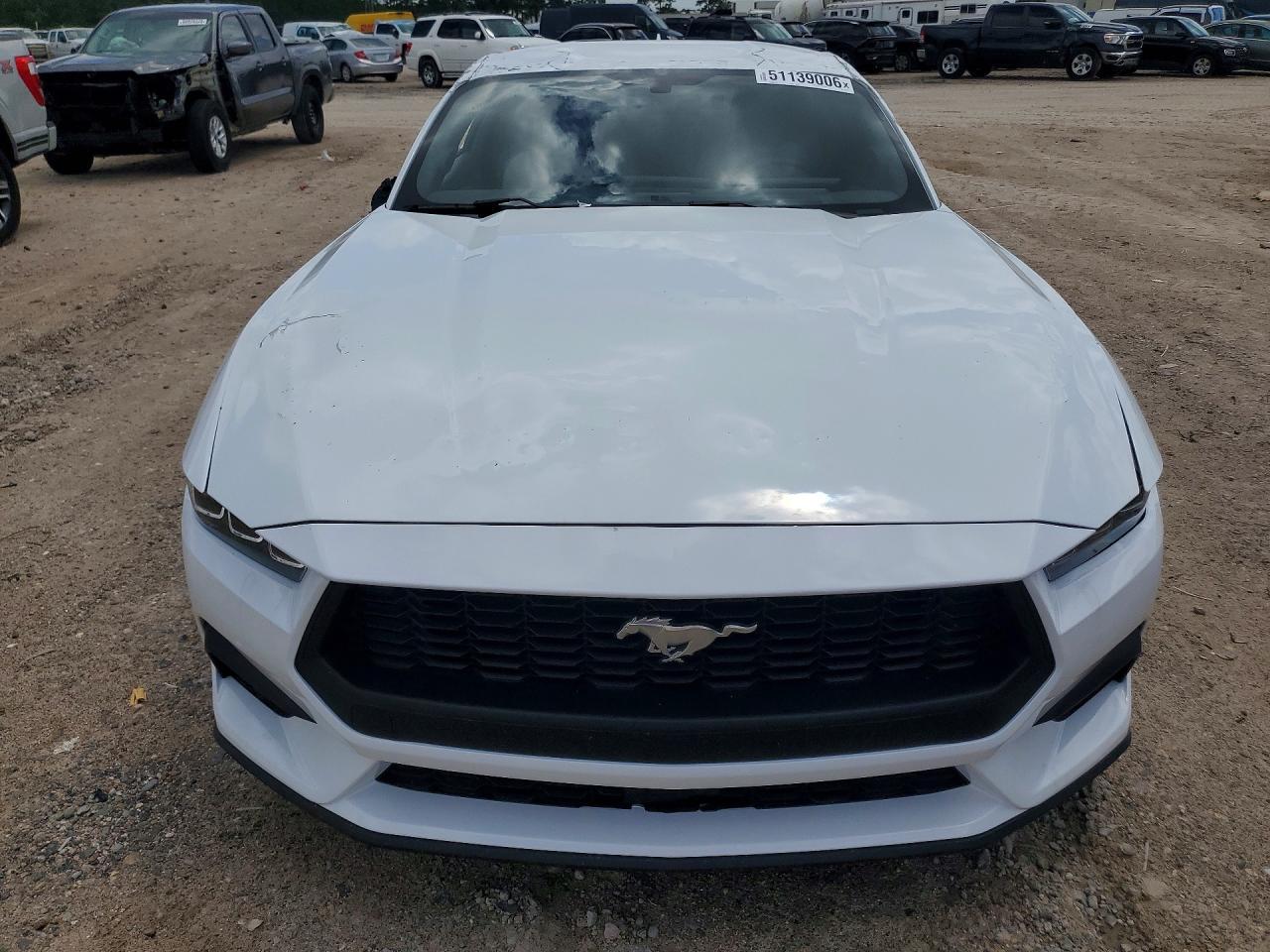 2024 Ford Mustang - Фото 5