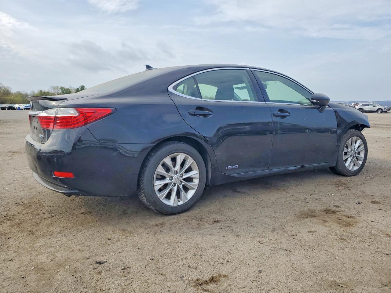2014 Lexus Es - Image 3