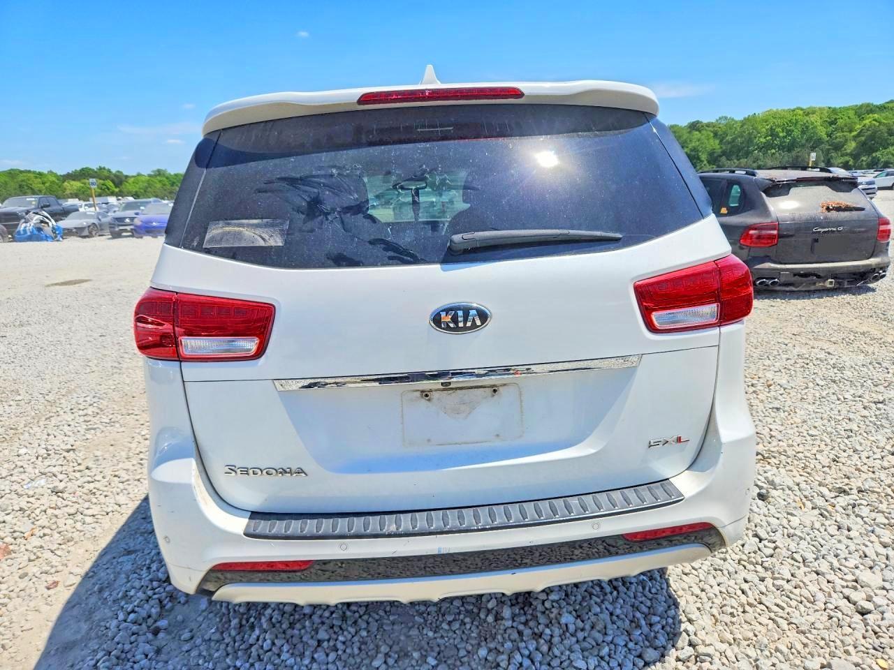 2016 Kia Sedona Sxl - Фото 6