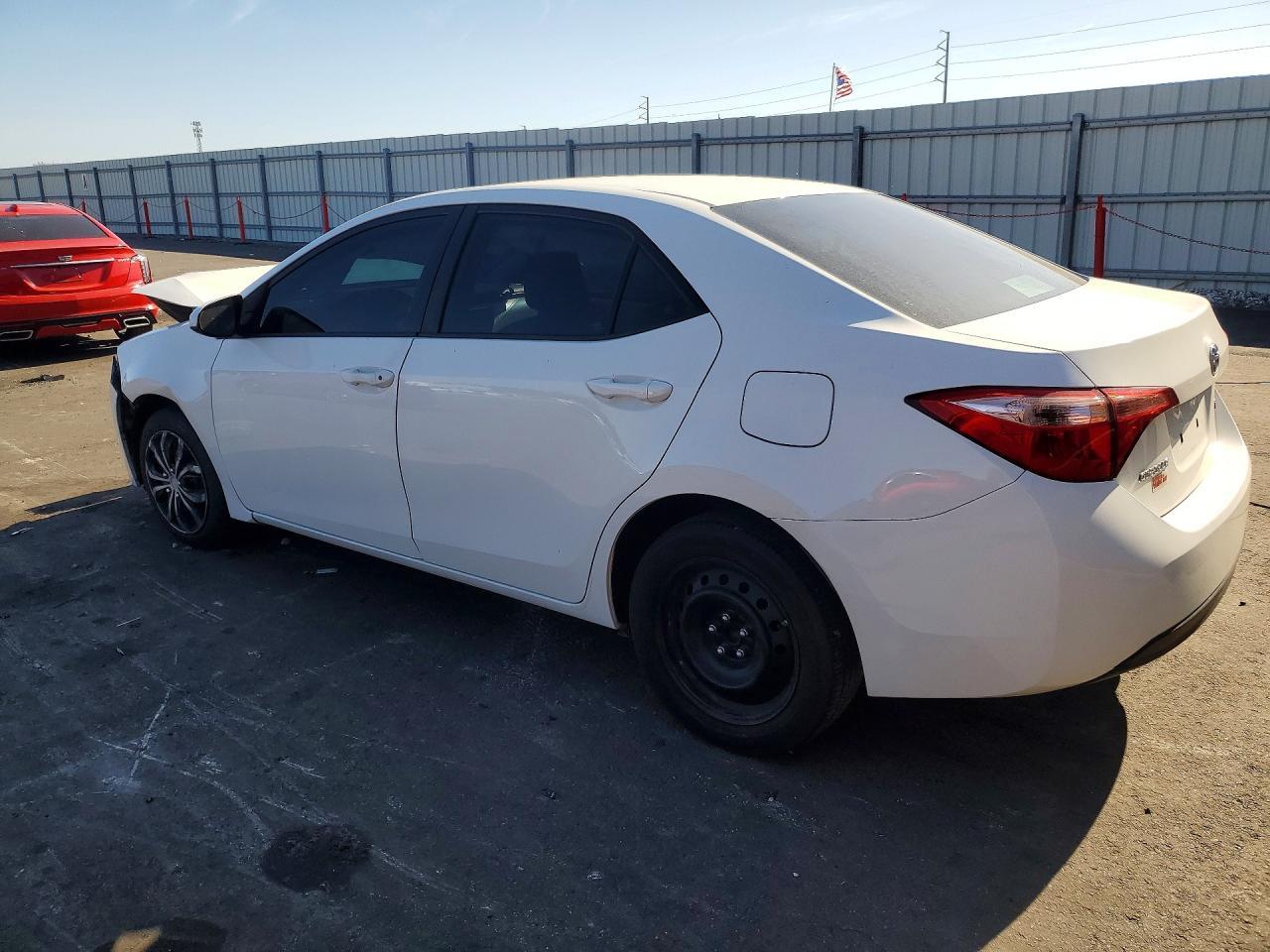 2019 Toyota Corolla Le - Фото 2