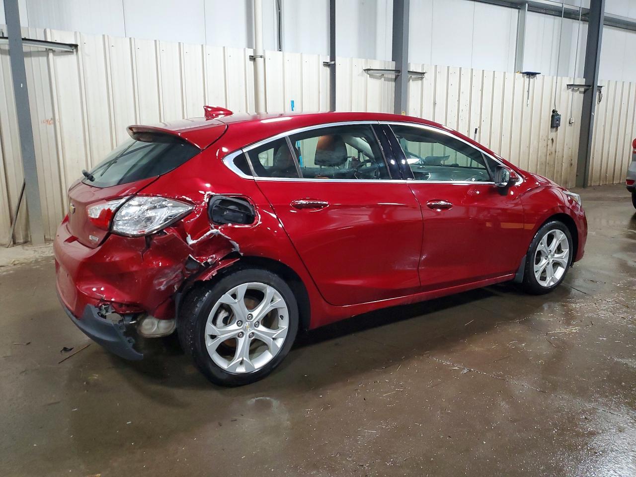 2017 Chevrolet Cruze Premier - Фото 3