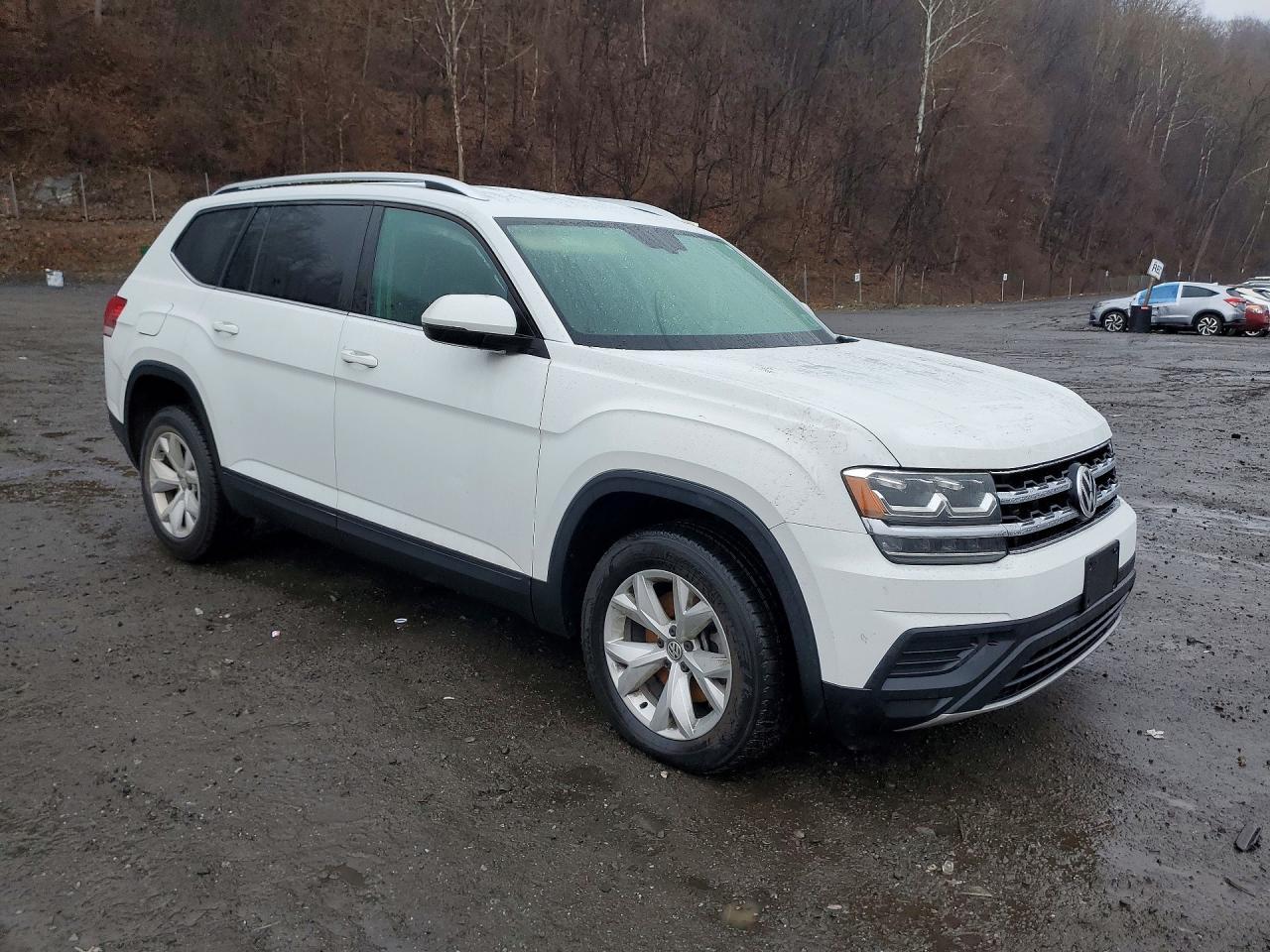 2019 Volkswagen Atlas S - Image 4