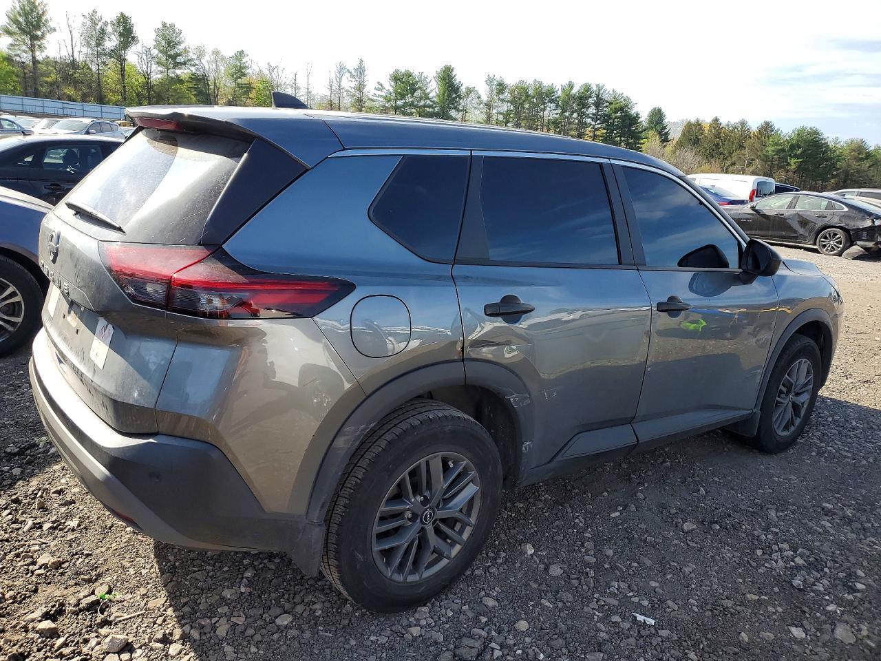 2023 Nissan Rogue S - Image 3