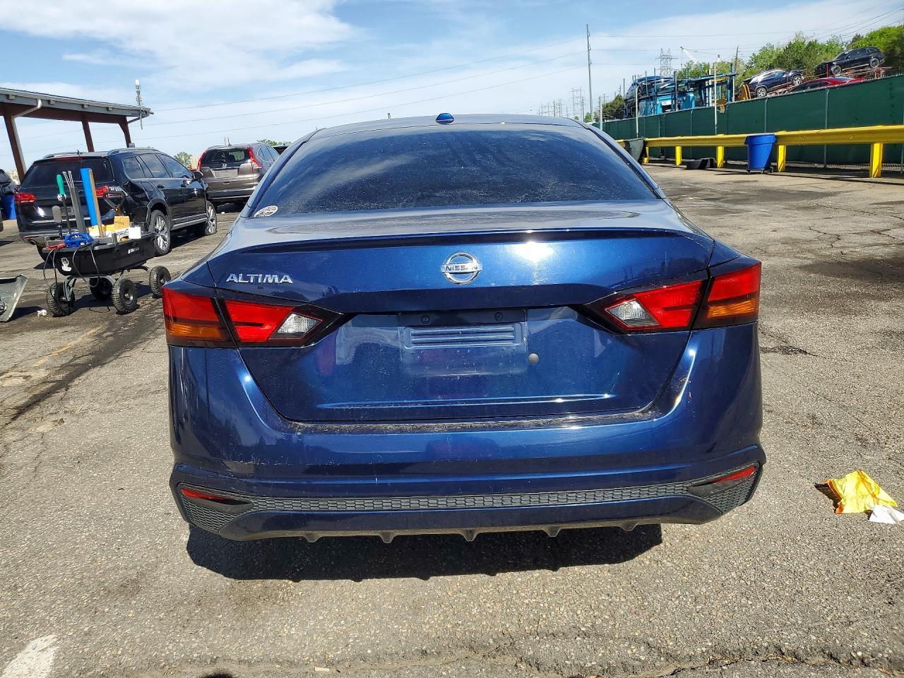 2020 Nissan Altima S - Фото 6