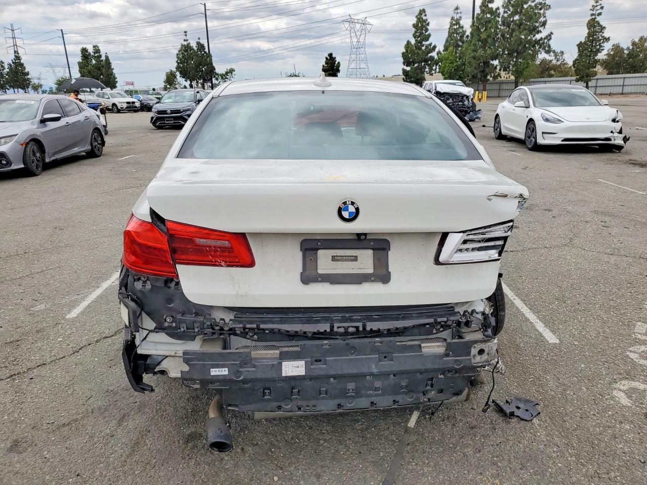 2019 BMW 530 I - Image 6
