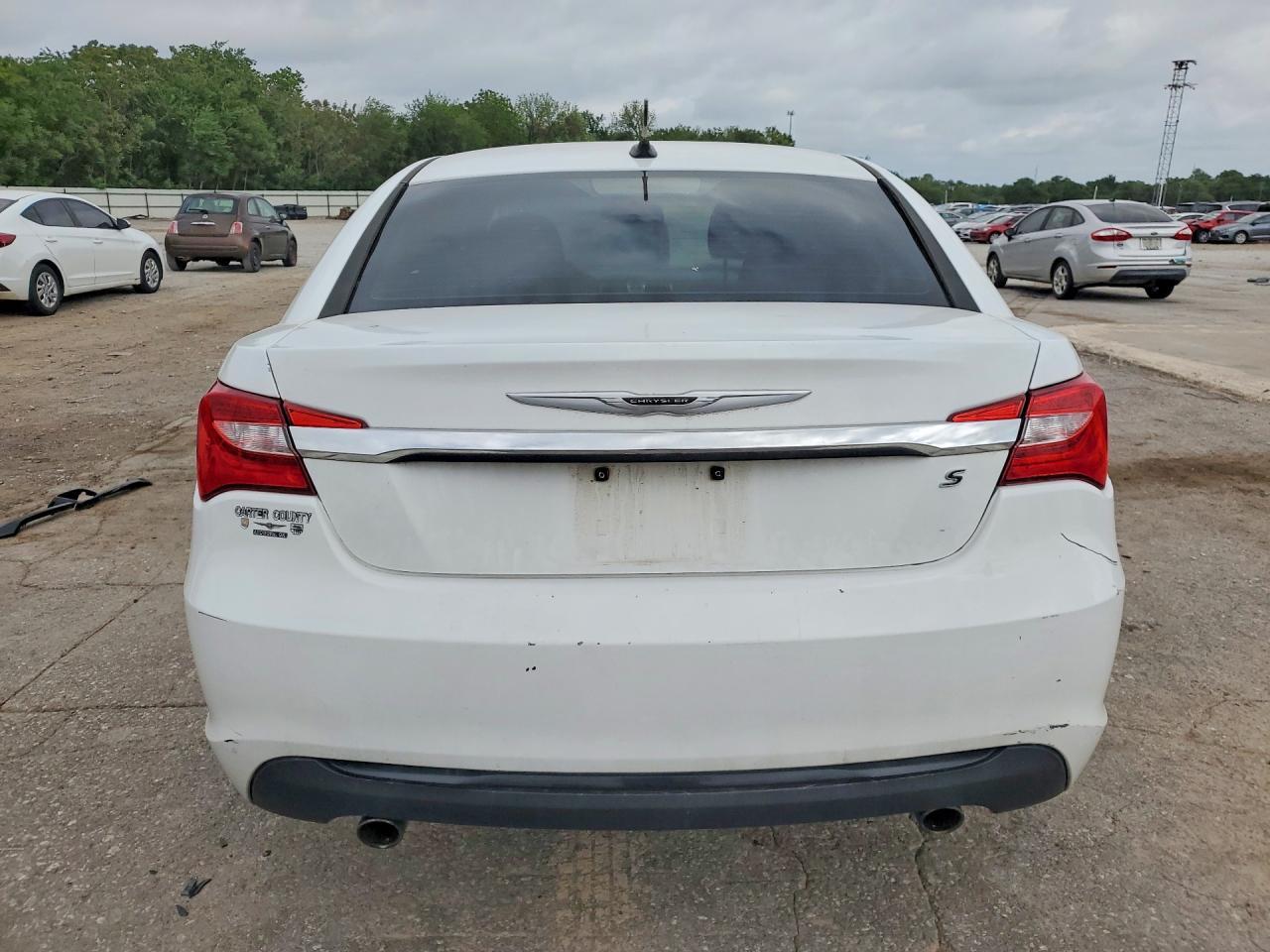 2013 Chrysler 200 Limited - Фото 6