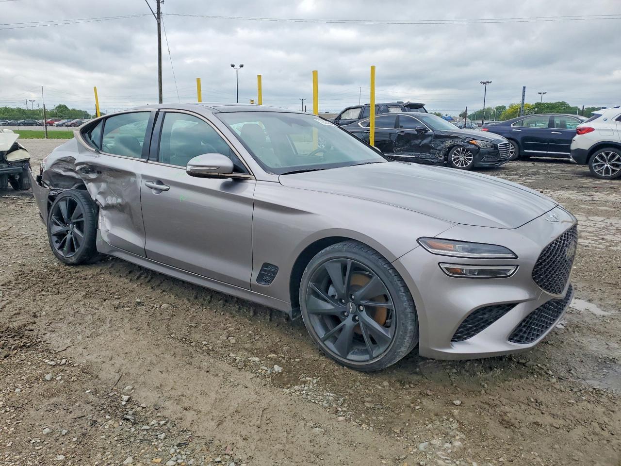 2023 Genesis G70 2.0T - Фото 4