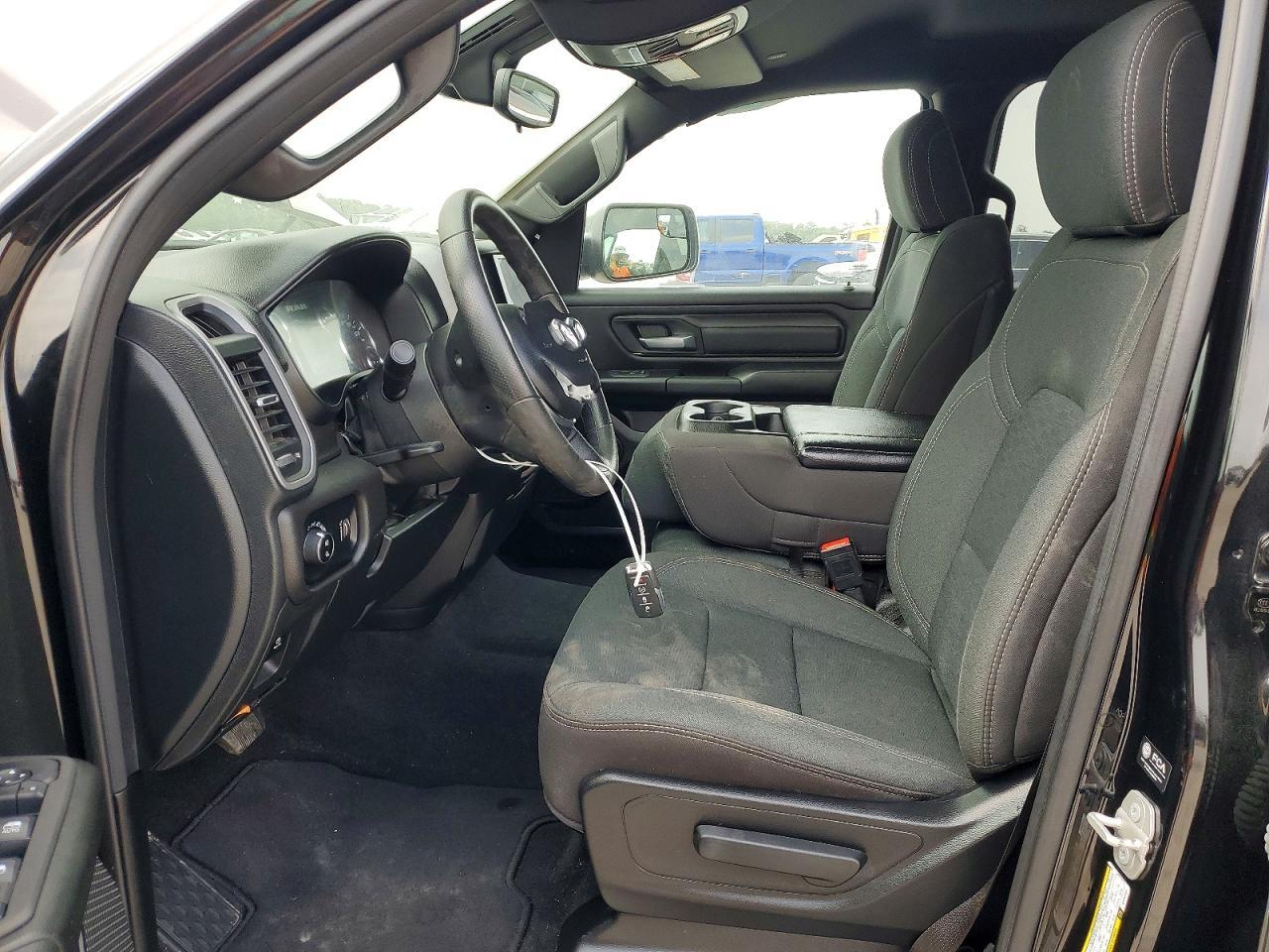 2025 Ram 1500 Tradesman - Image 7