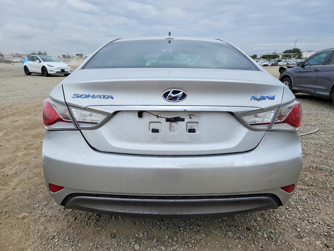 2012 Hyundai Sonata Hybrid Base - Фото 6