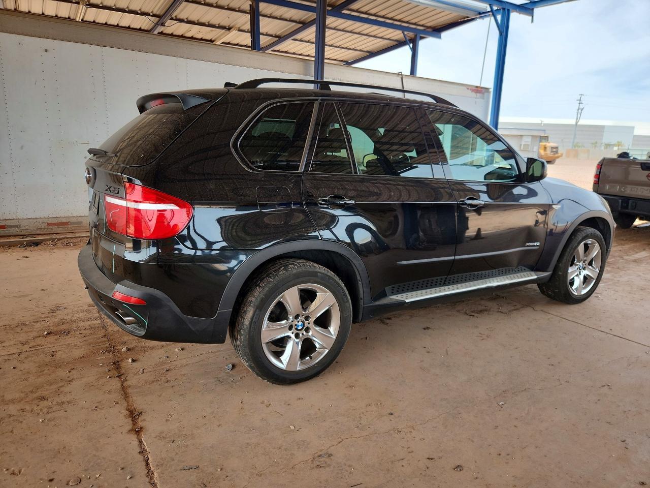 2010 BMW X5 xDrive30I - Фото 3