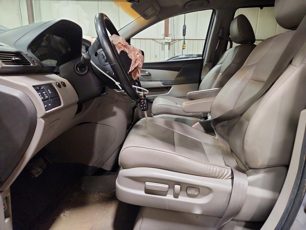 2012 Honda Odyssey Touring - Фото 7