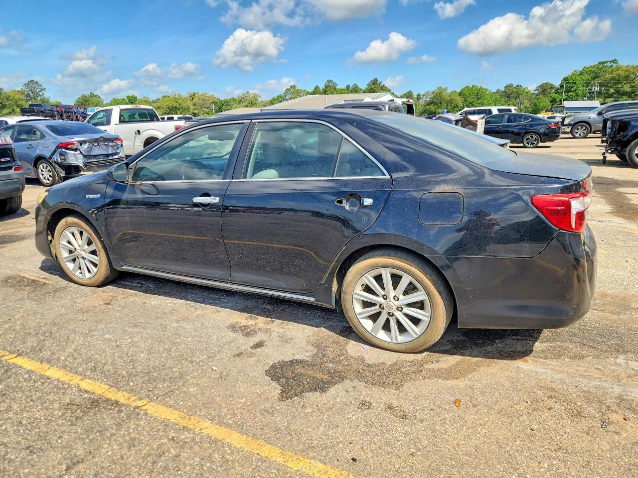 2012 Toyota Camry Hybrid Xle - Фото 2