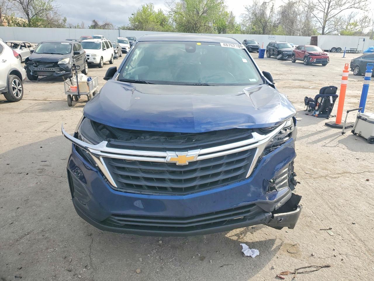 2022 Chevrolet Equinox Ls - Фото 5