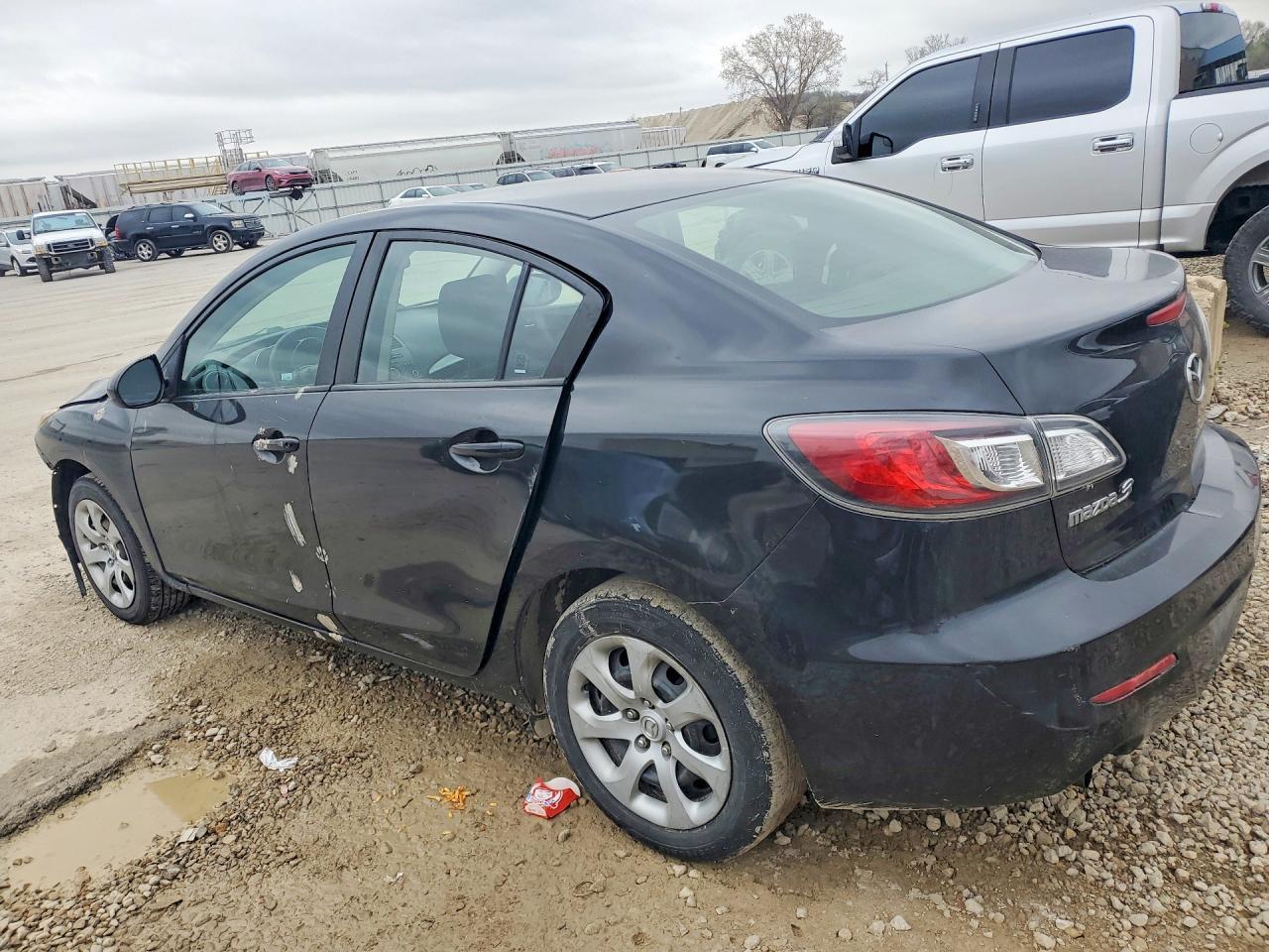 2013 Mazda 3 I - Фото 2