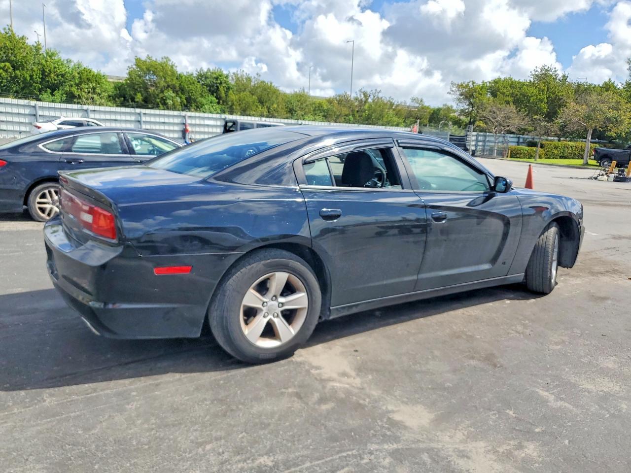 2012 Dodge Charger Se - Фото 3
