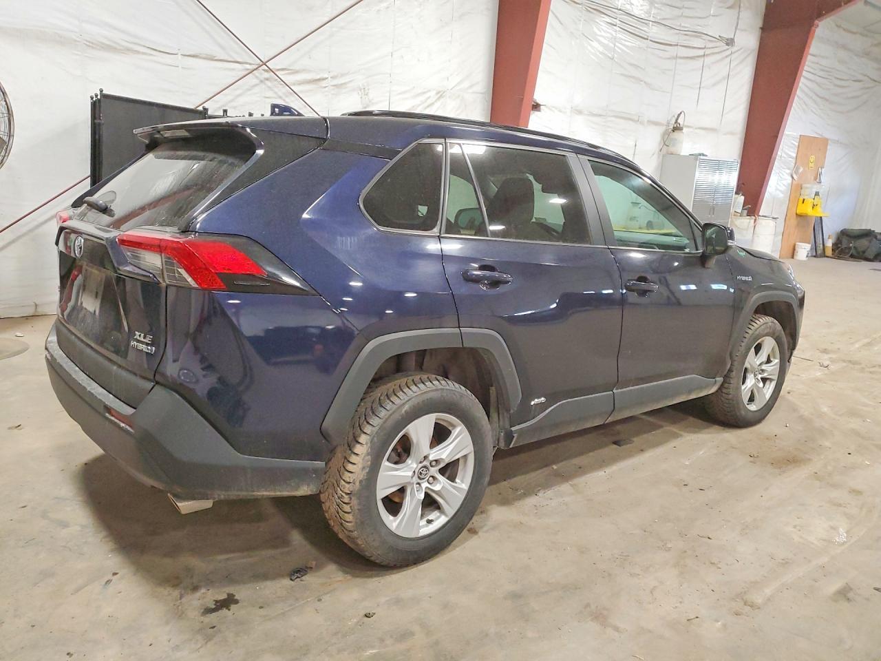 2020 Toyota Rav4 Hybrid Xle - Фото 3