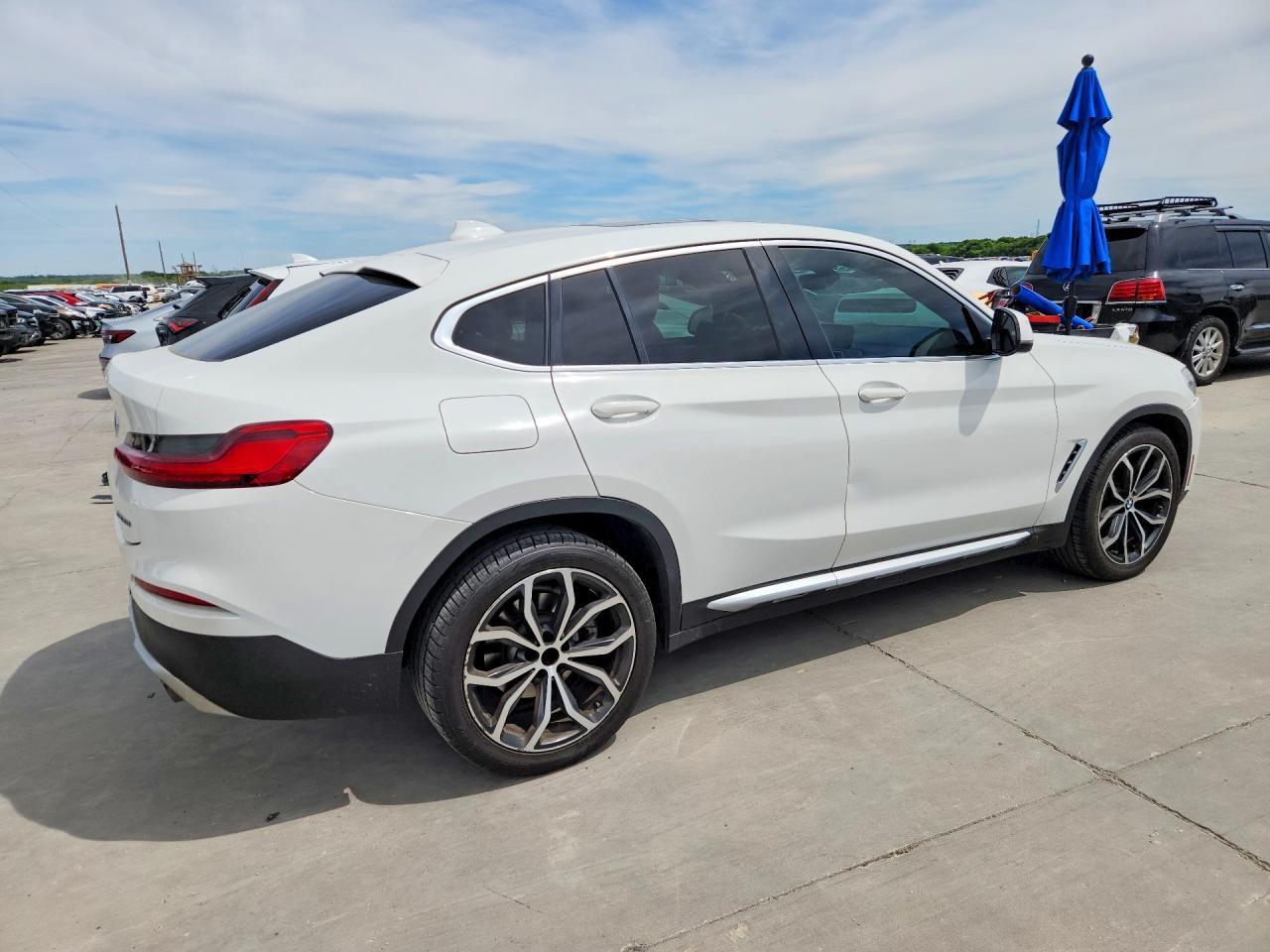 2021 BMW X4 xDrive30I - Фото 3