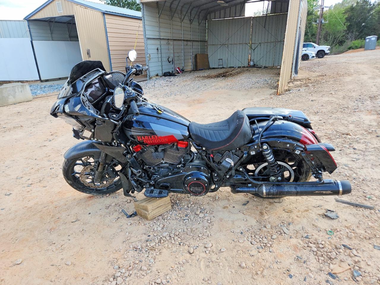 2025 Harley Davidson Fltrxstse - Image 3