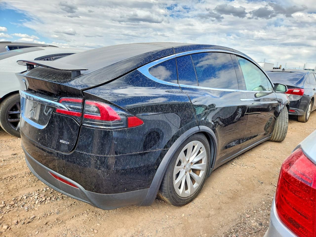 2017 Tesla Model X - Image 3