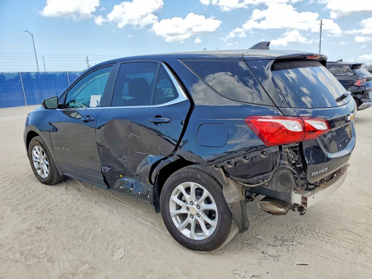 2021 Chevrolet Equinox Lt - Image 2