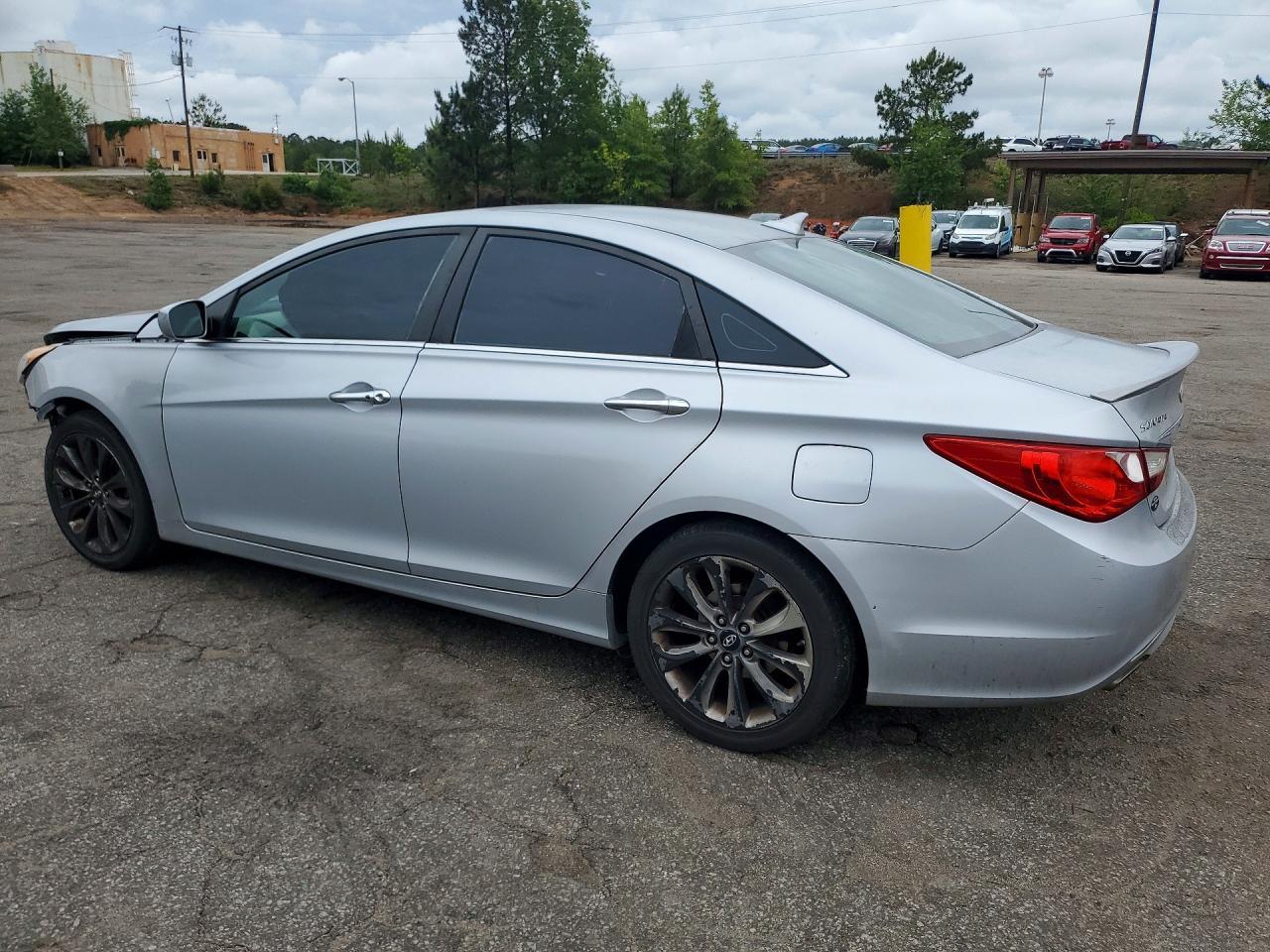 2011 Hyundai Sonata Se - Image 2