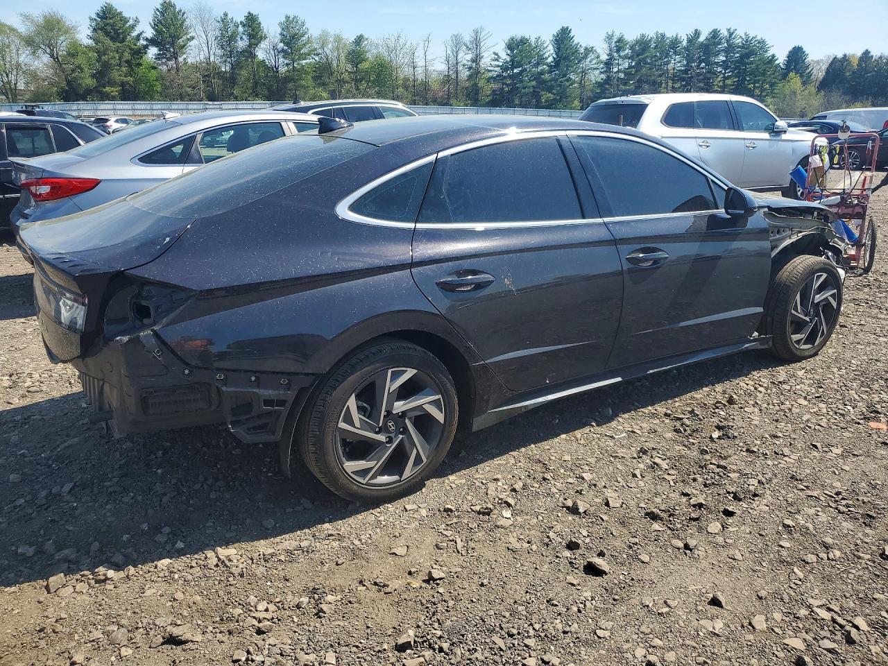 2025 Hyundai Sonata Sel - Image 3