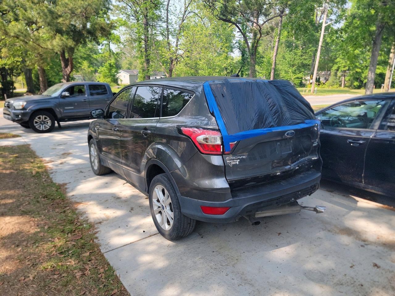 2017 Ford Escape Se - Фото 3