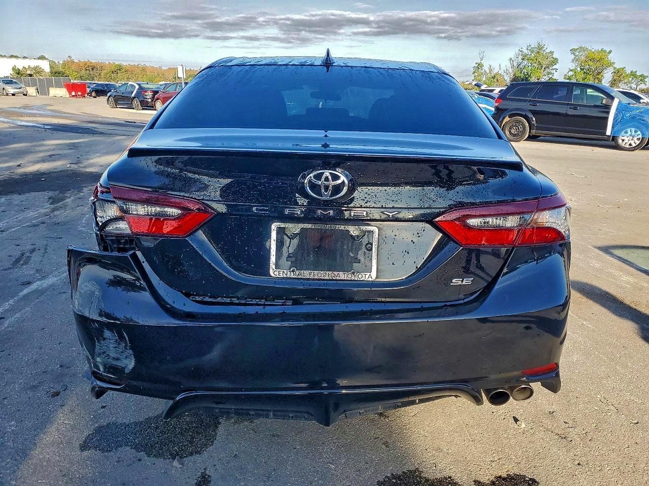 2022 Toyota Camry Se - Фото 6