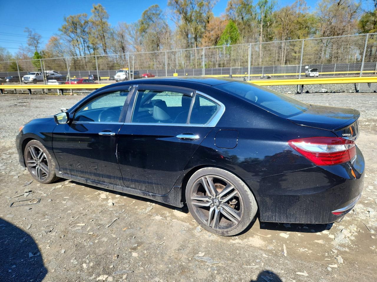 2017 Honda Accord Sport Special Edition - Image 2