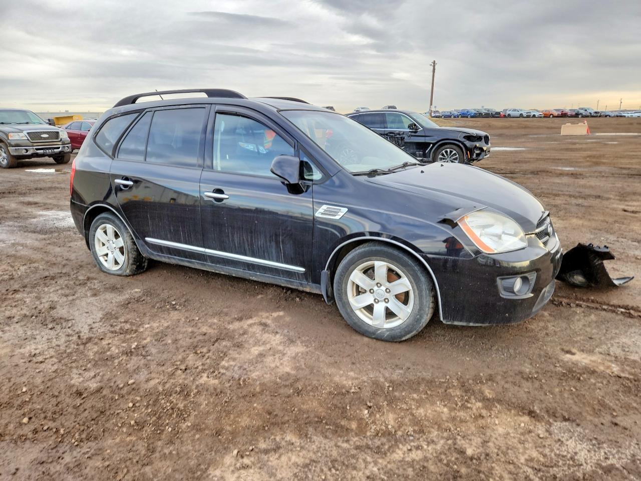 2009 Kia Rondo Lx - Image 4