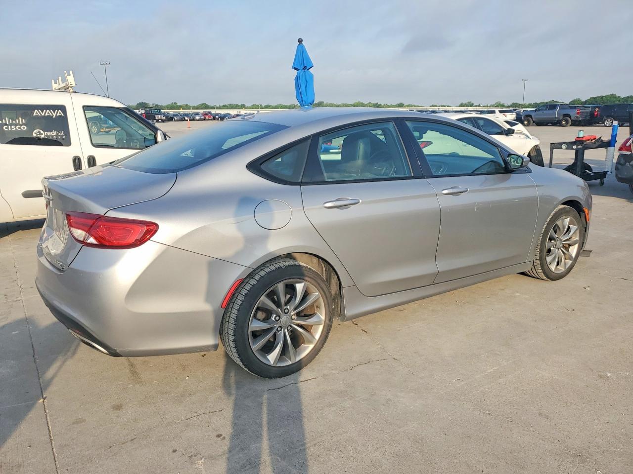 2015 Chrysler 200 S - Image 3