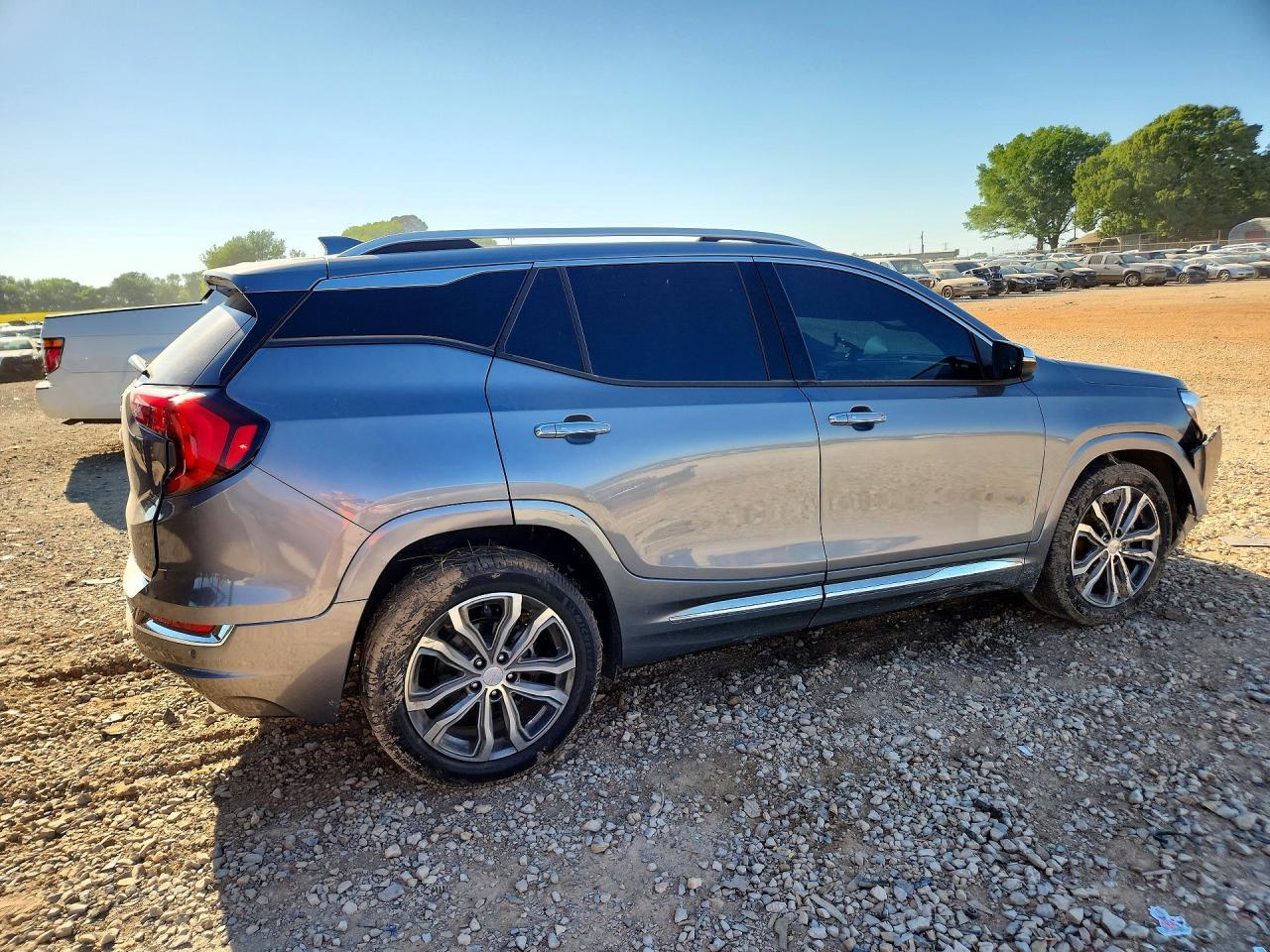 2020 GMC Terrain Denali - Image 3