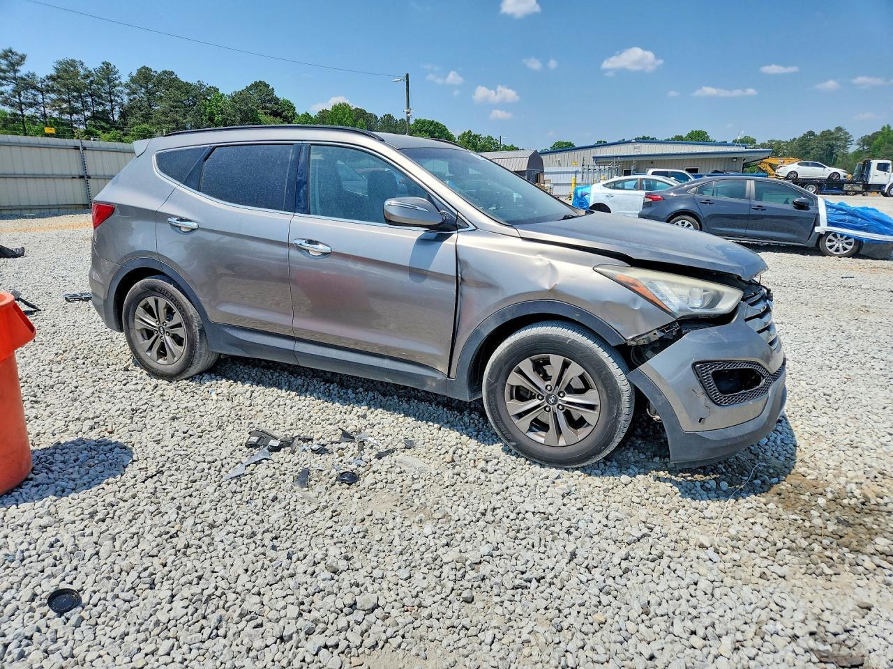 2015 Hyundai Santa Fe Sport 2.4L - Image 4