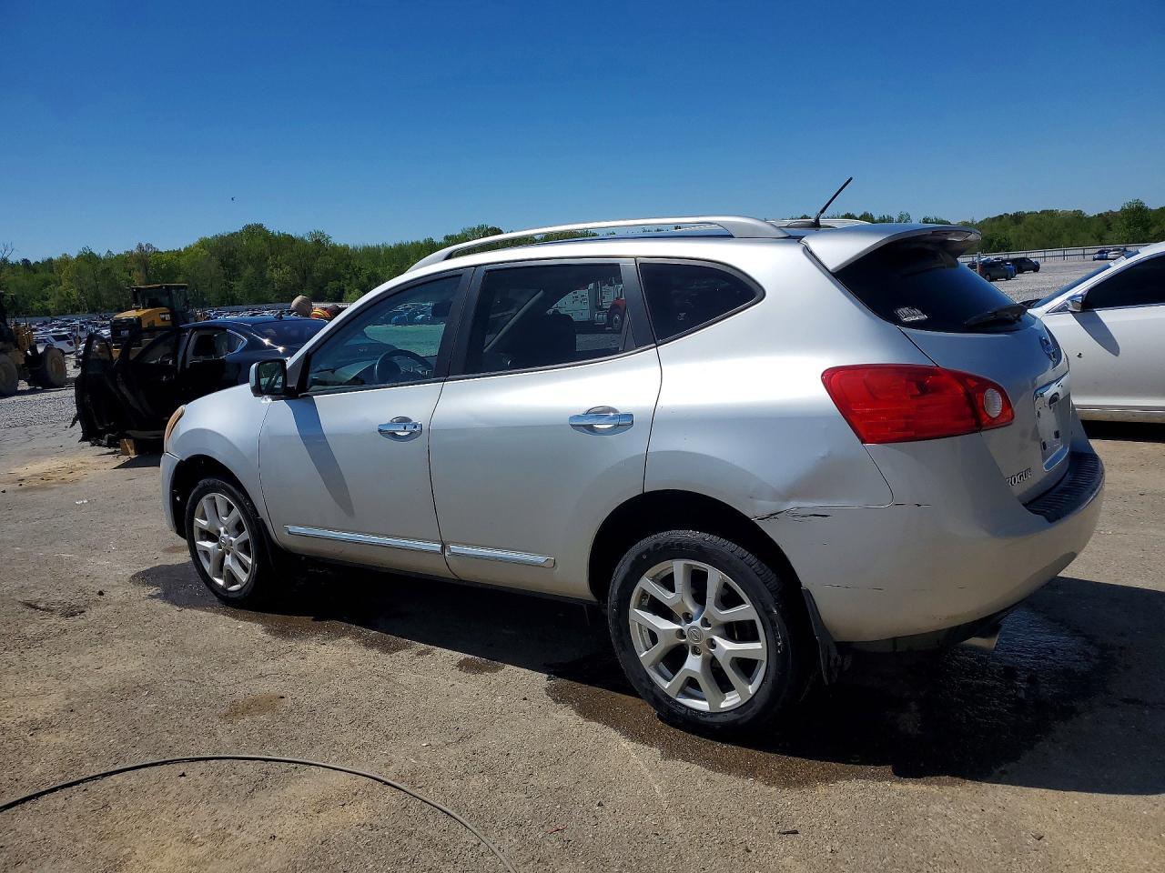 2013 Nissan Rogue S - Фото 2