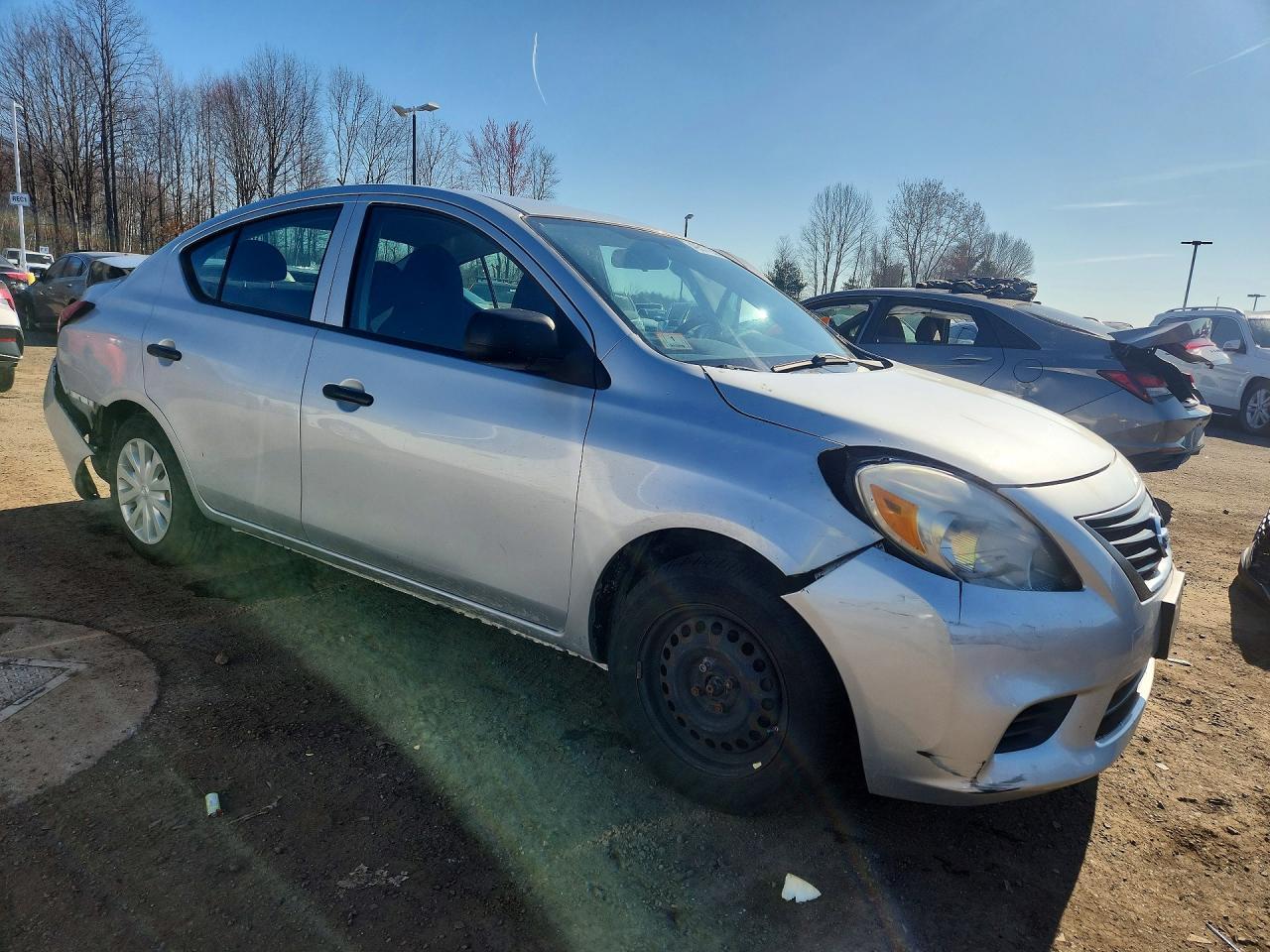 2012 Nissan Versa 1.6 S - Фото 4