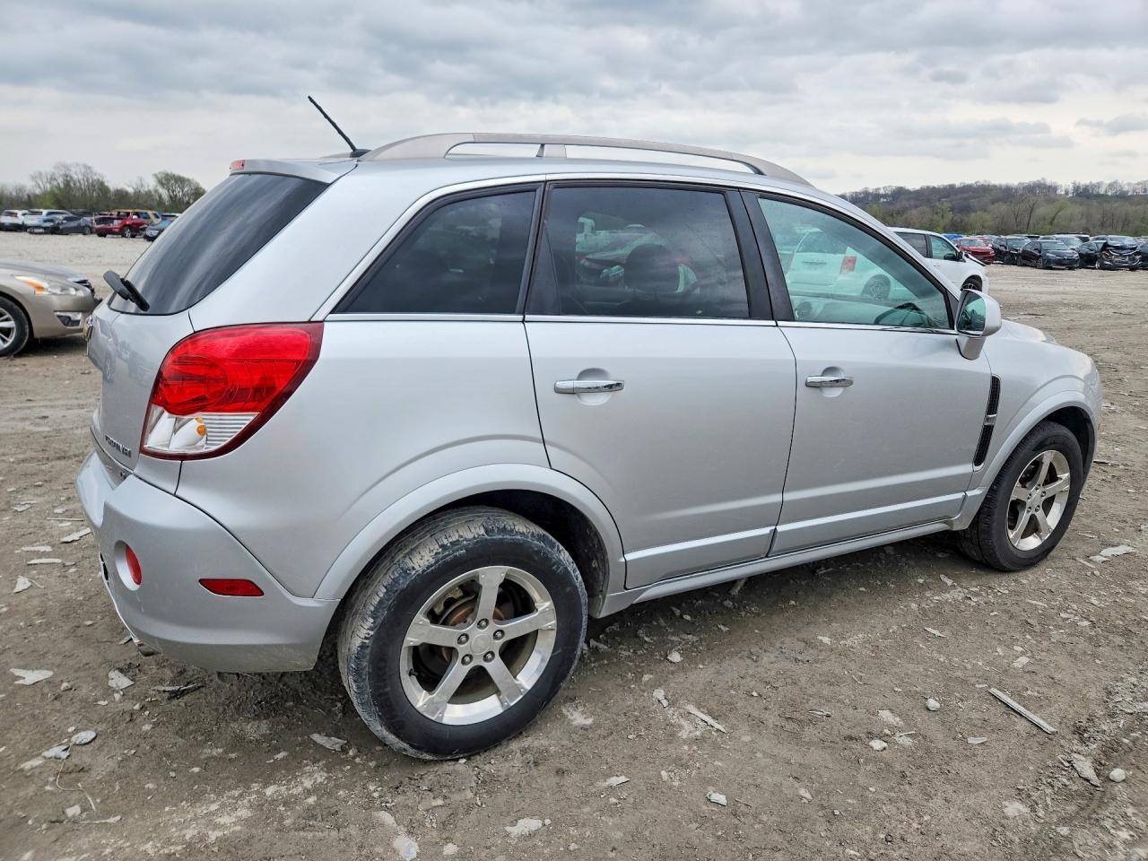 2012 Chevrolet Captiva Sport - Image 3