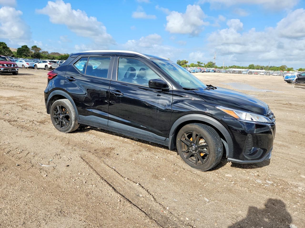 2024 Nissan Kicks Sv - Image 4