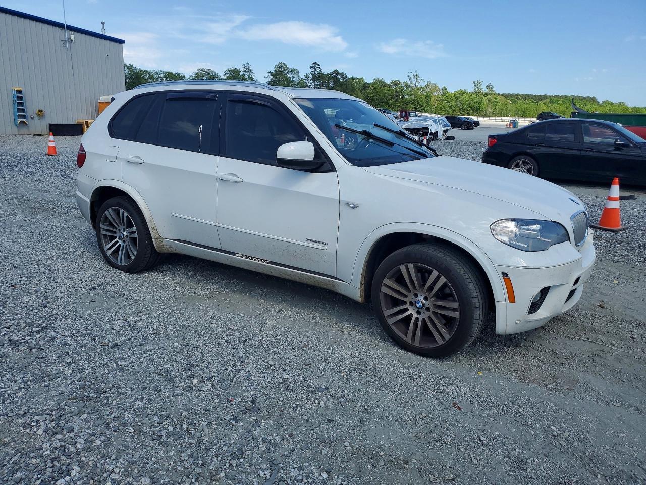 2013 BMW X5 xDrive50I - Image 4